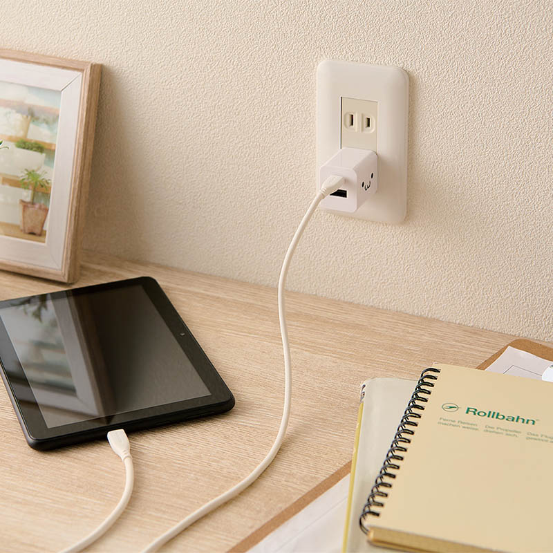 スマホ・タブレット用 AC充電器 USB充電器 20W USB-C USB-A スイングプラグ しろちゃん