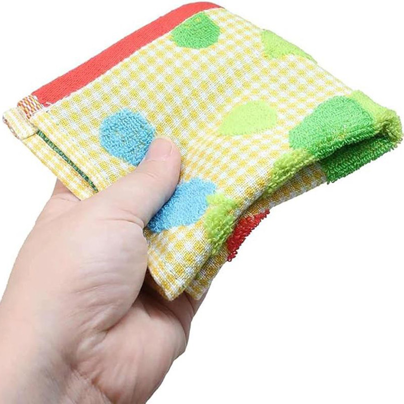 【お取り寄せ商品】はらぺこあおむし プチタオル ハッピーフルーツ 25×25cm レッド