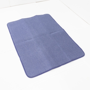 ひんやり ボリュームラグ 極厚(20mm) 1.4-1.5帖(130×180cm) ネイビー