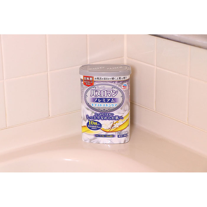 バスロマン プレミアム 薬用モイストスキンケア 600g【医薬部外品】