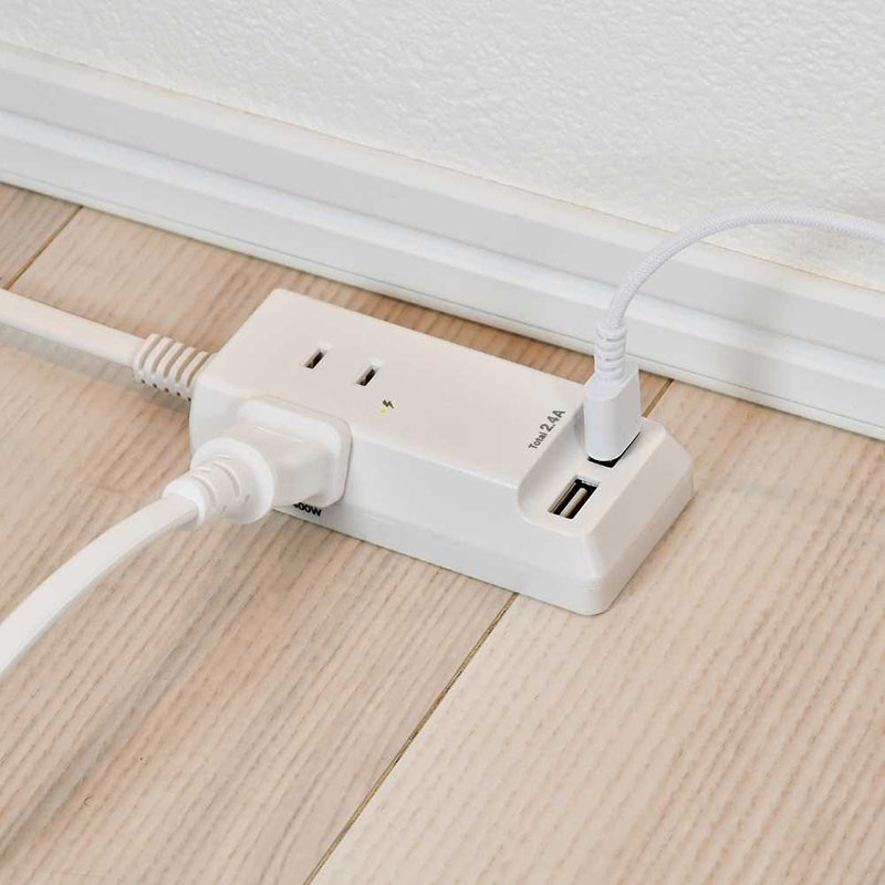 耐雷USB電源タップ1.5m WL-2215SU