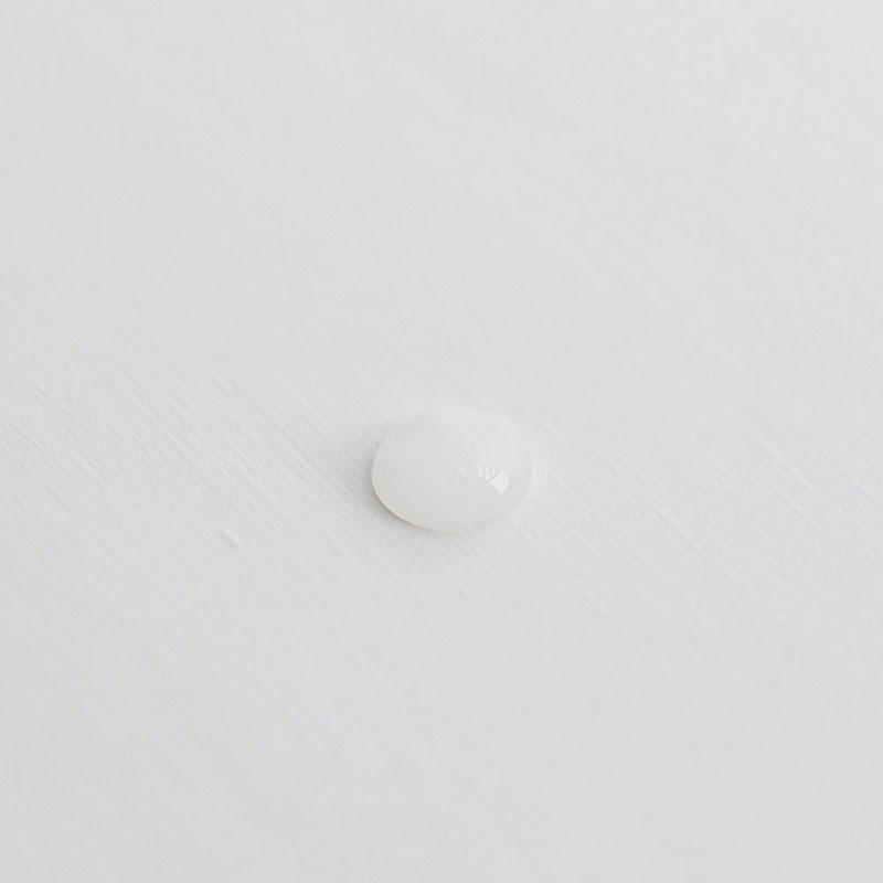 肌をうるおす保湿美容液