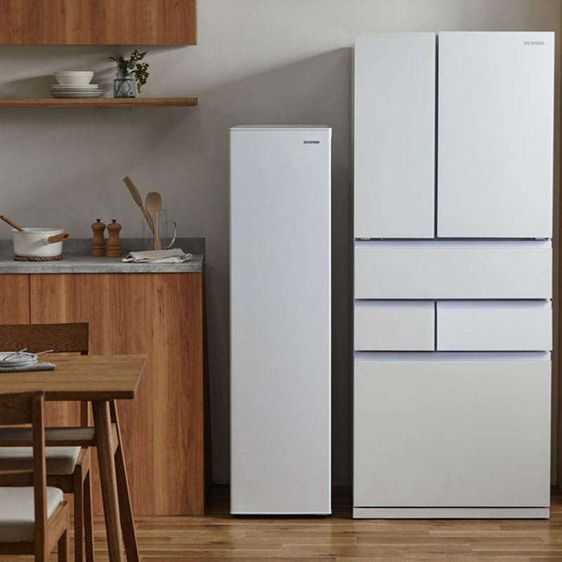【お取り寄せ商品】120L 冷凍庫 IUSN-S12A-W ホワイト