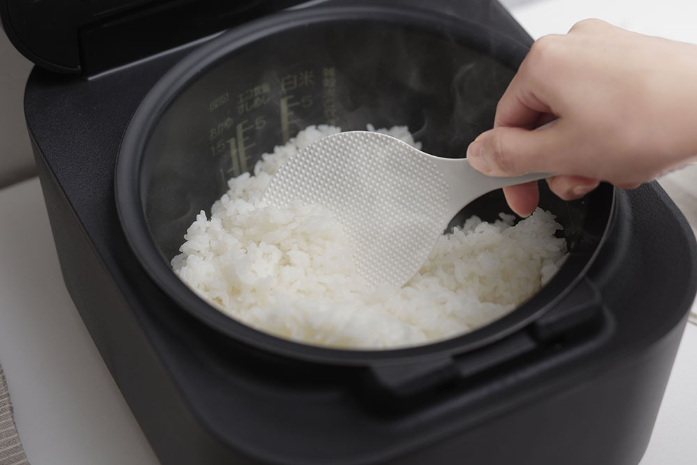 立つしゃもじ ホワイト