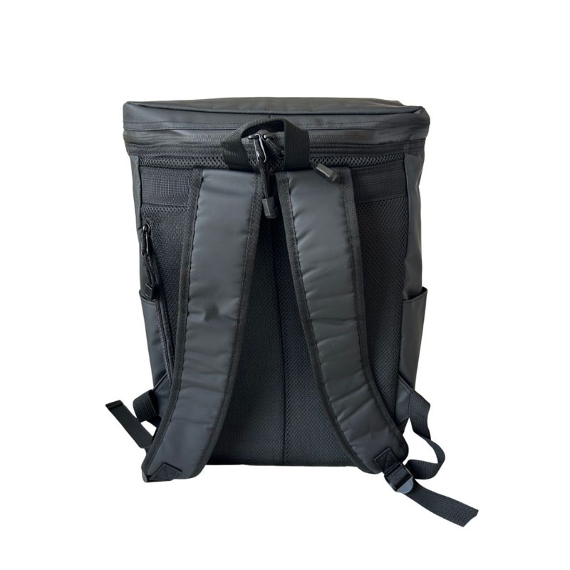Dual Master スクエアリュック 20L ブラック×ホワイト